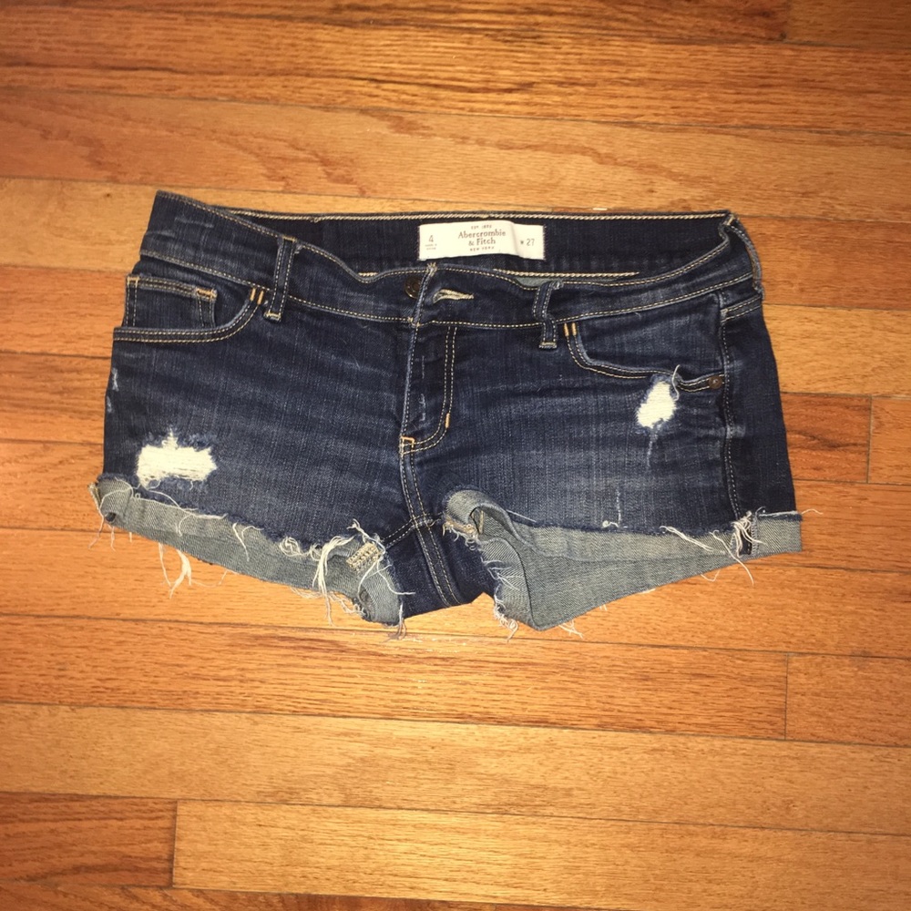 Abercrombie & Fitch low rise jean shorts
